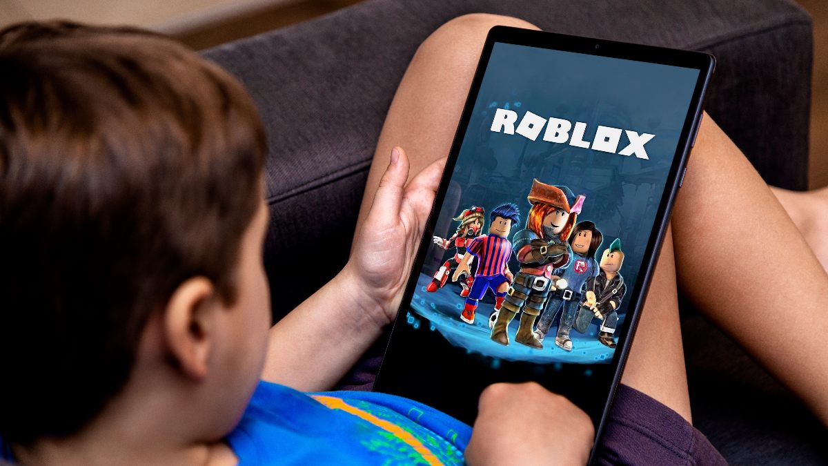 ¿Tu hijo juega en Roblox? Cuidado, circulan nuevas estafas que buscan robar cuentas y dinero