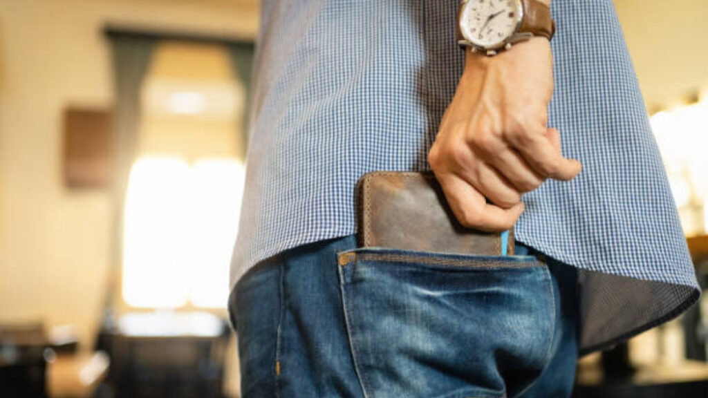 Tips de Profeco y Condusef para cuidar tu cartera este día del padre. Getty