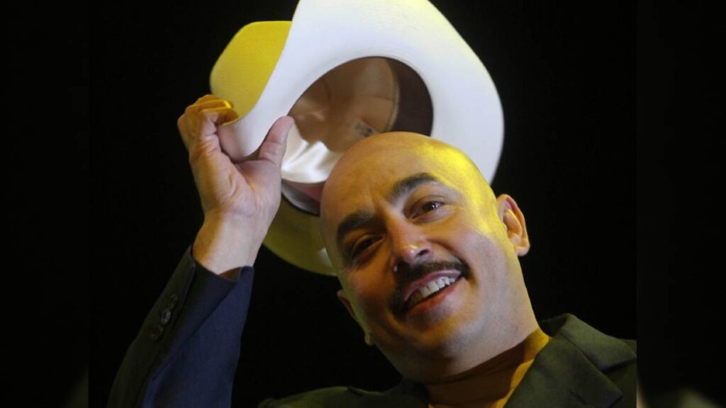 Lupillo Rivera se casa