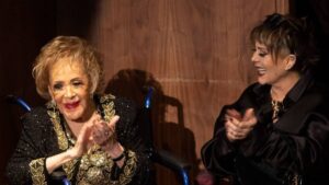 "Mi ángel": Alejandra Guzmán conmueve con un video de Silvia Pinal