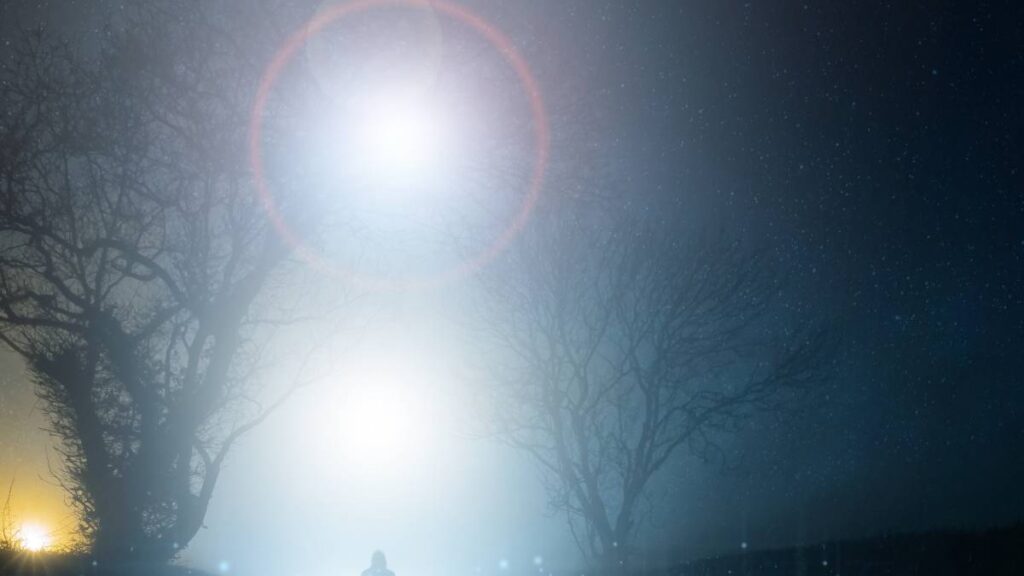 Captan objetos luminosos cerca del Popocatépetl