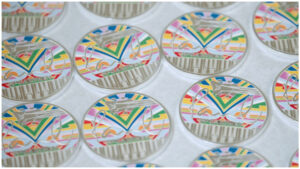 Así luce la moneda de cinco libras conmemorativa de Paul McCartney