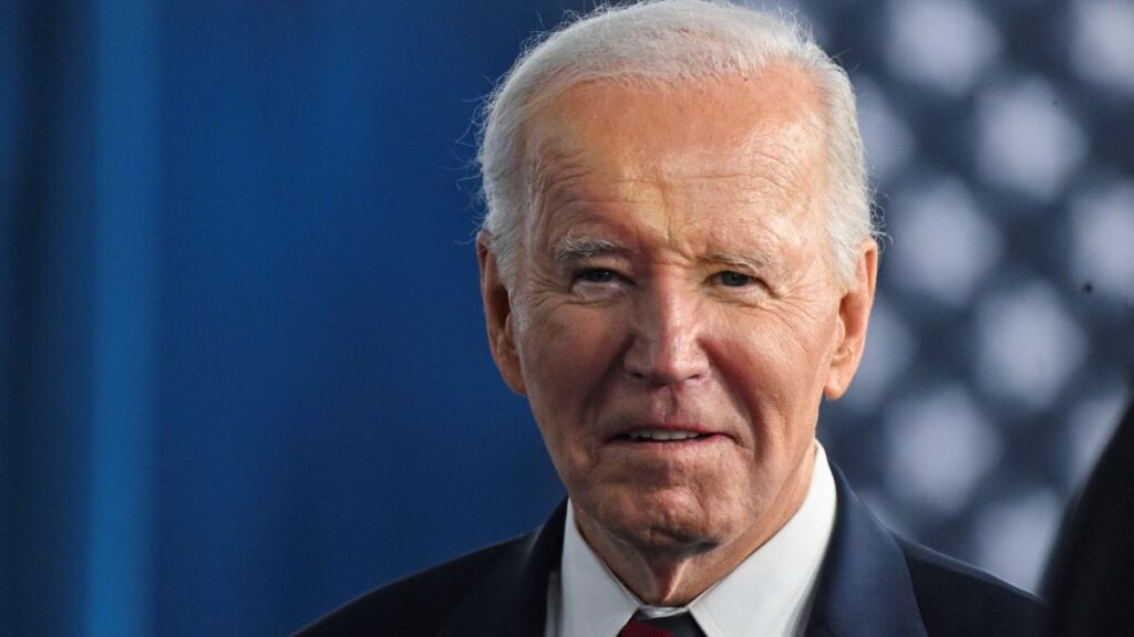 Biden concede indultos preventivos para proteger de Trump a algunos funcionar