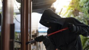 "No me lleven": lo cachan robando en Morelia y se suelta a llorar; video