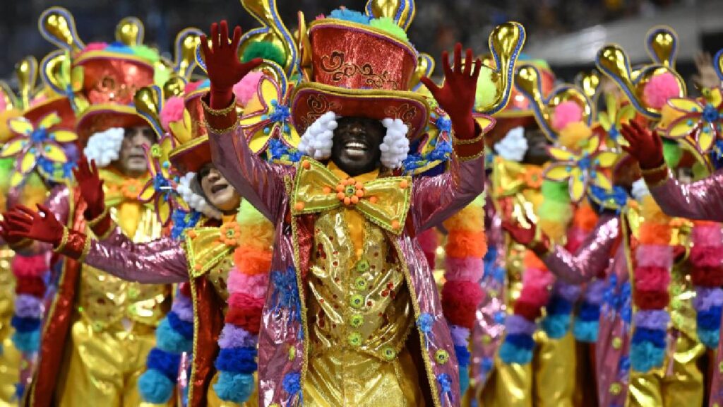 Carnaval de Sao Paulo busca competir con Río de Janeiro