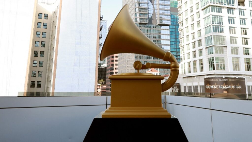Estos son los ganadores de las principales categorías de la edición 67 de los premios Grammy, que se celebra este domingo en Los Ángeles.