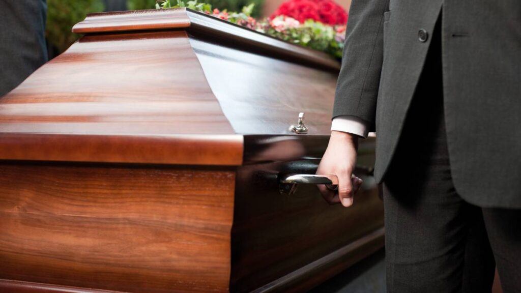 Estafan en funeraria de CDMX.