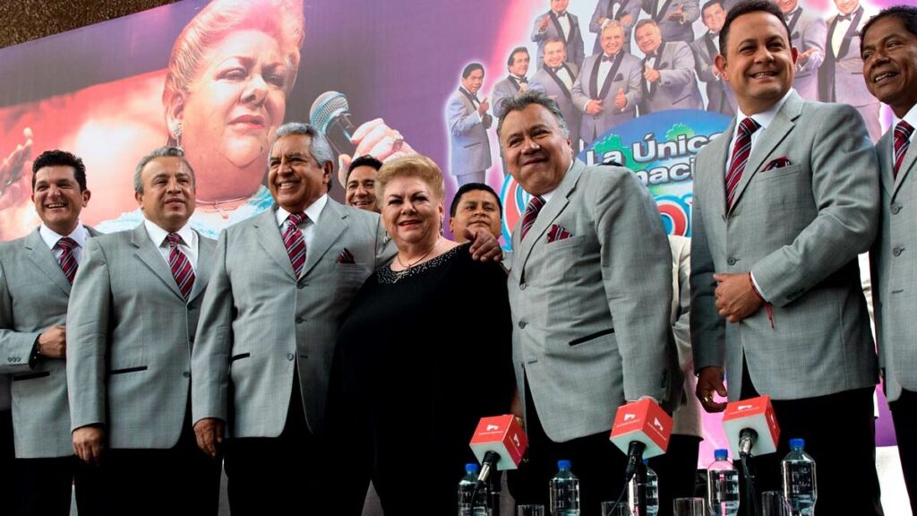 Large Sonora Santanera Y Paquita