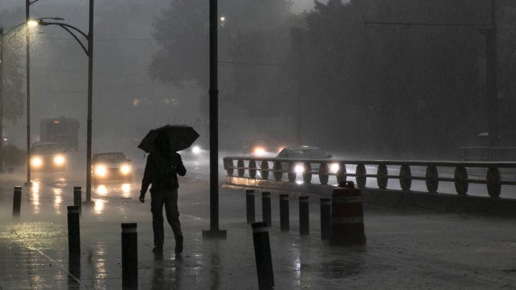 Sigue recomendaciones ante las lluvias en CDMX.