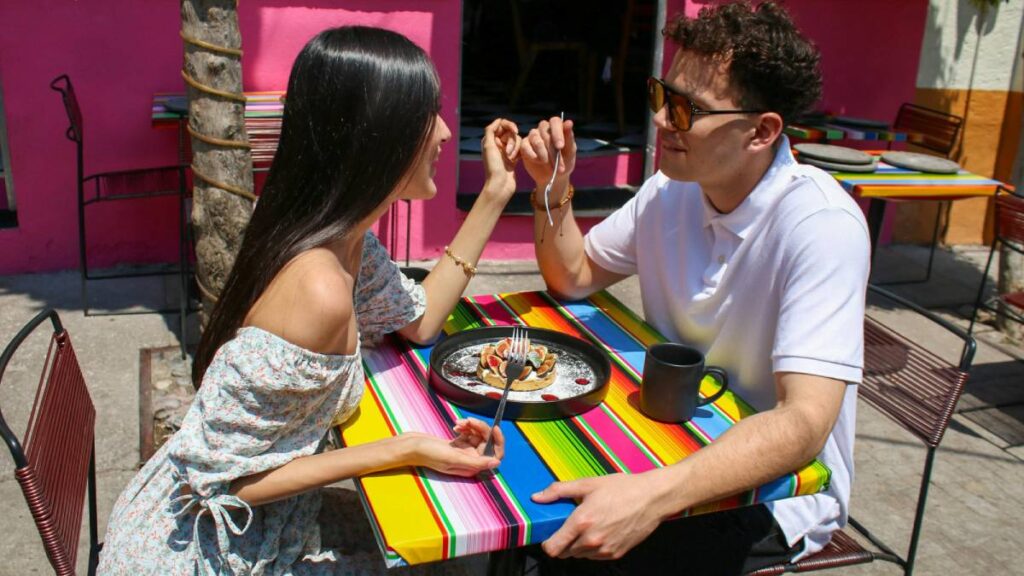 “Sober in love”: los jóvenes regresan a las citas sin alcohol en Tinder