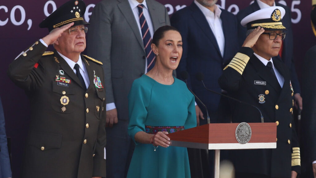 Claudia Sheinbaum encabezó la ceremonia por 112 Aniversario de la Marcha de la Lealtad