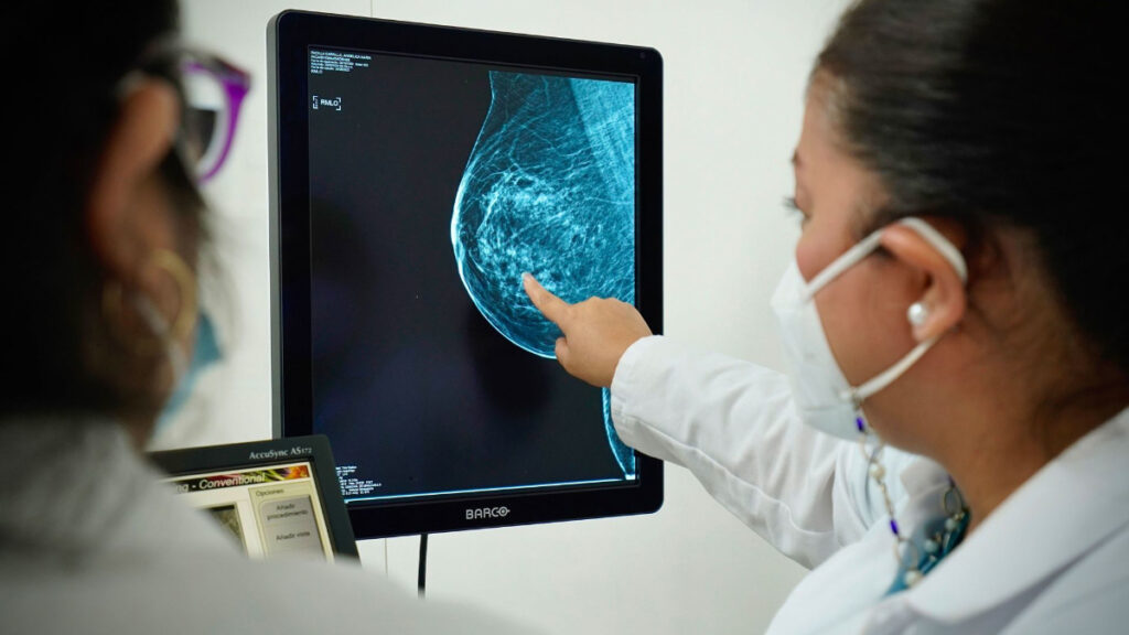 Un experto explica la mortalidad de muertes por cáncer en México