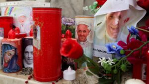 Los “focos rojos” se van apagando por salud del Papa Francisco