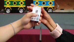 ¿Sin tiempo para filas? Así obtienes la licencia permanente en línea en CDMX