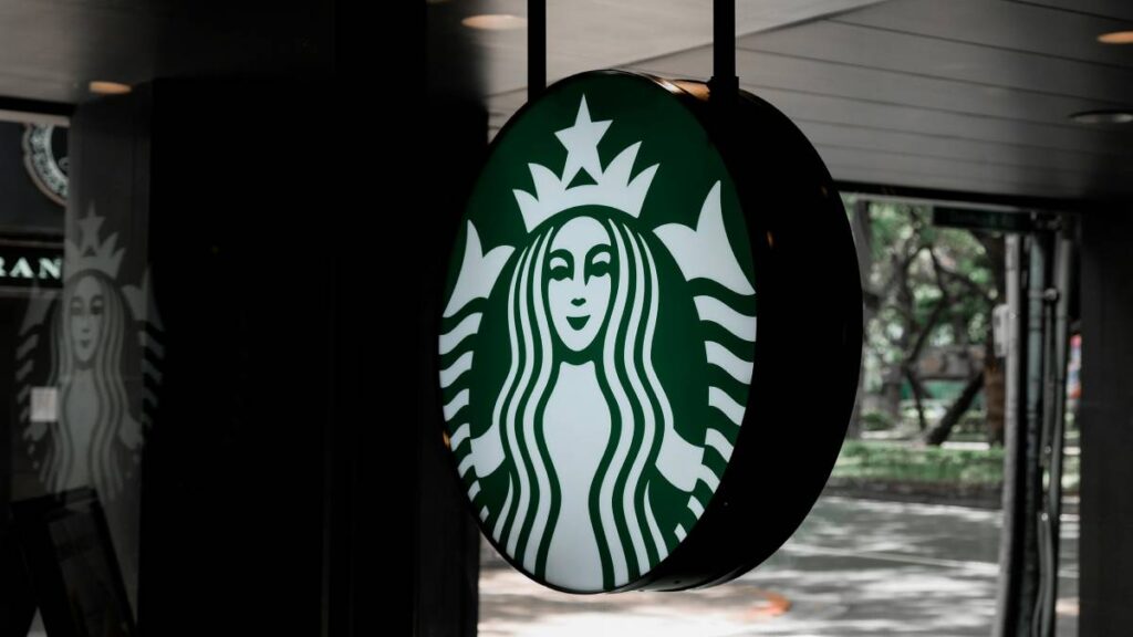 Starbucks y su bebida de San Valentín 2025: ¿qué ingredientes lleva?