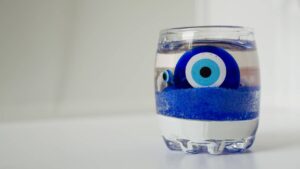 ¿Qué es el mal de ojo? UNAM explica su origen y cómo curarte de él