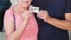 Registro Bienestar 30 a 64 años: estos apellidos se inscriben del 15 al 20 de junio