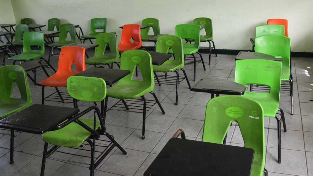Presunta intoxicación en Secundaria Técnica Número 9 de San Andrés Ahuahuastepec