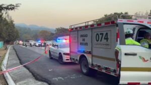 Una mujer muerta y sus tres hijos heridos deja riña entre automovilistas en la autopista México-Cuernavaca