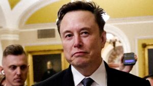 Musk demanda a Apple y OpenAI por prácticas anticompetitivas en IA