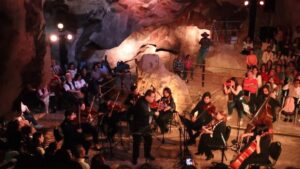 Realizan concierto de música clásica en las grutas de Xoxafi, en Hidalgo