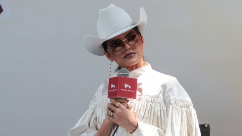 Ana Bárbara, cantante