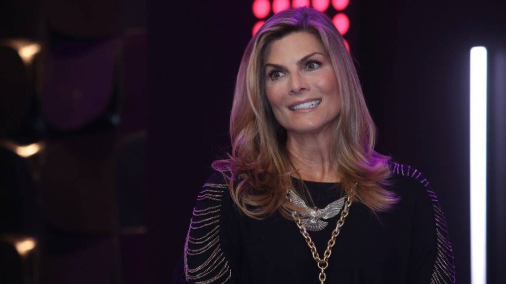 Montserrat Oliver, conductora