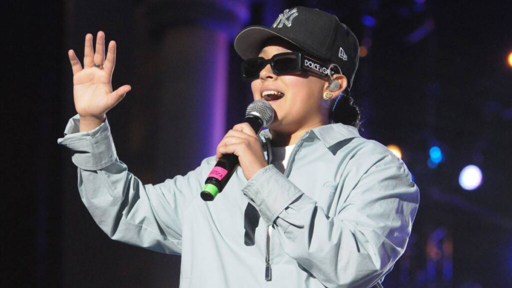 Yahritza y su Esencia