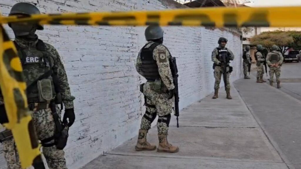 Se registran ejecuciones, viviendas y negocios rafagueados en Culiacán.