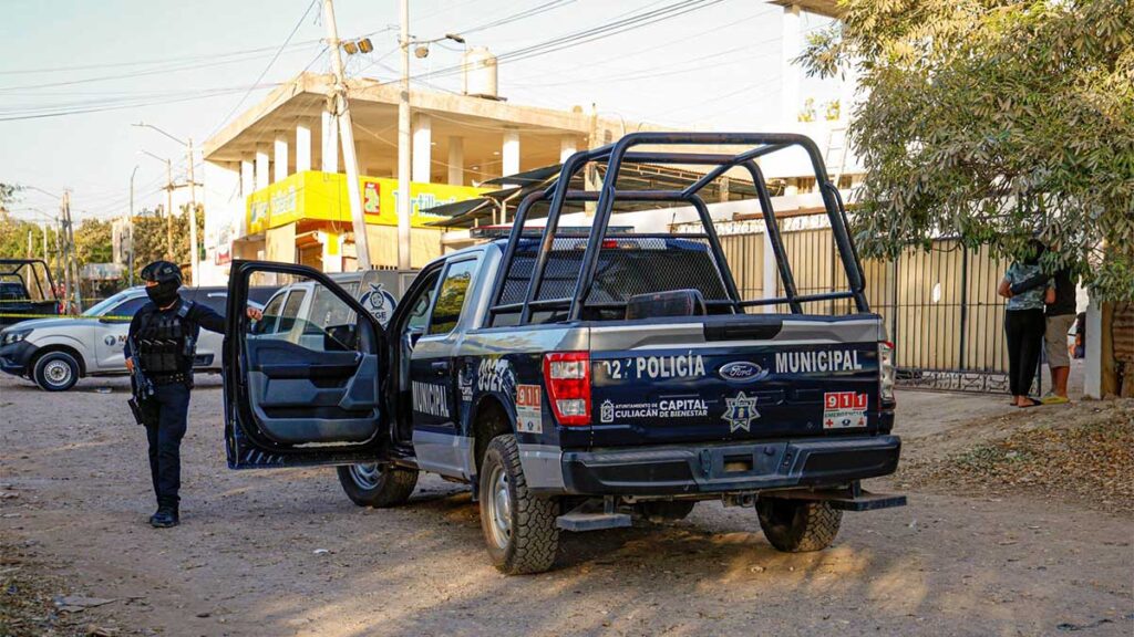 Sigue la violencia en Culiacán pese a operativos.