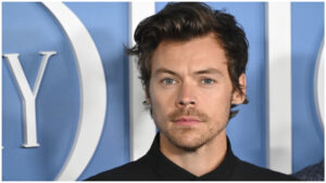 Harry Styles saluda a fans y come tacos en CDMX antes de sus conciertos