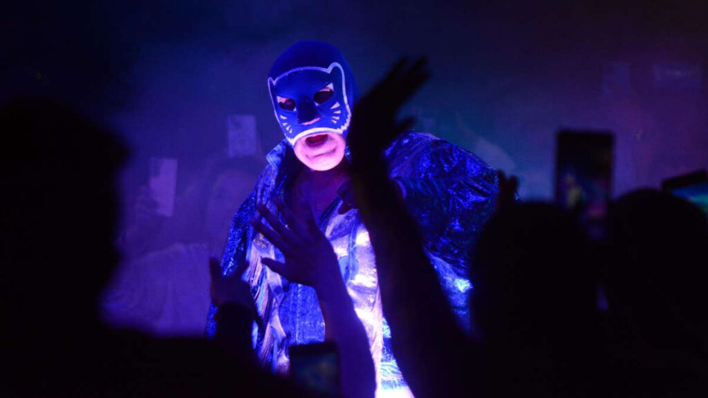 El Hijo de Blue Panther se lesionó en la Arena Coliseo.