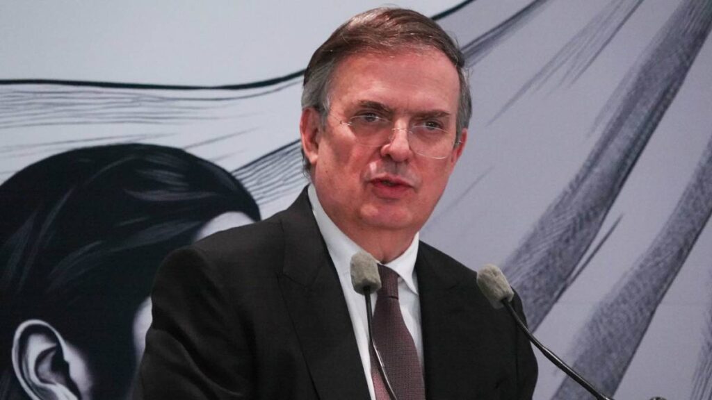 Ebrard seguirá con negociaciones para evitar los aranceles de Trump.