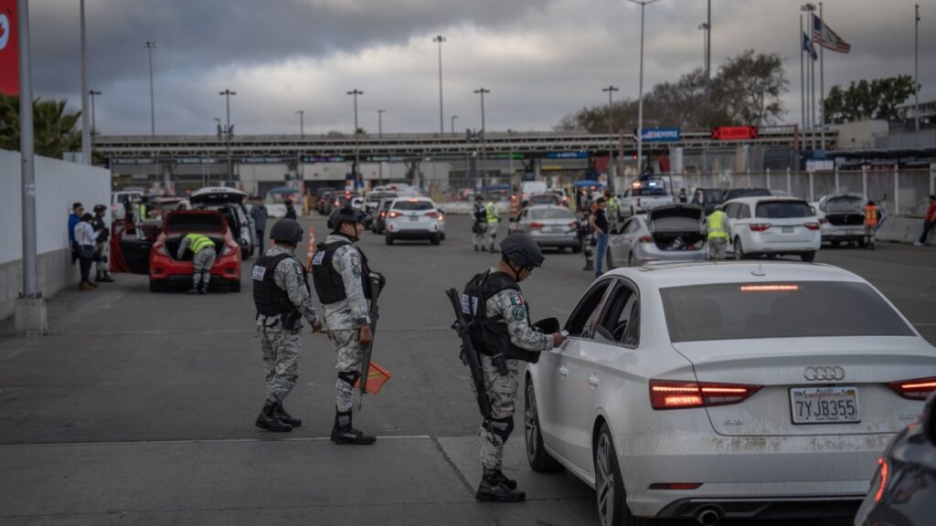 Migrantes, sin derechos por políticas de México y Estados Unidos: Tonatiuh Guillén