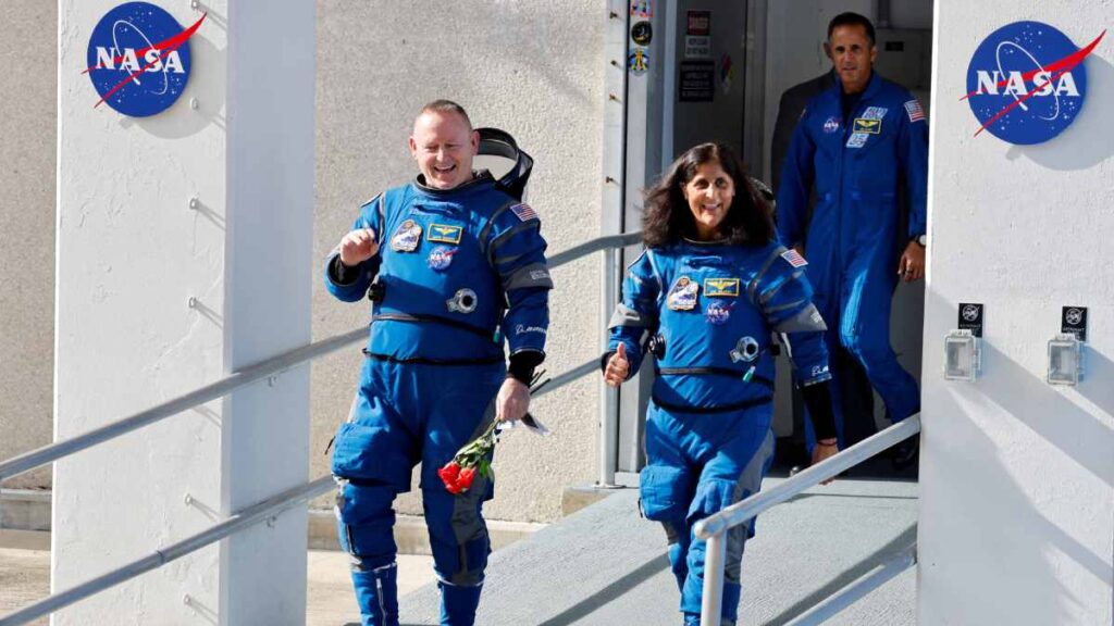 Astronautas varados 9 meses en el espacio: así será su rehabilitación
