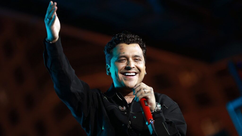 Cristian Nodal reaccionó a la polémica por la nueva canción de Cazzu, donde supuestamente lanza una indirecta a Ángela Aguilar.