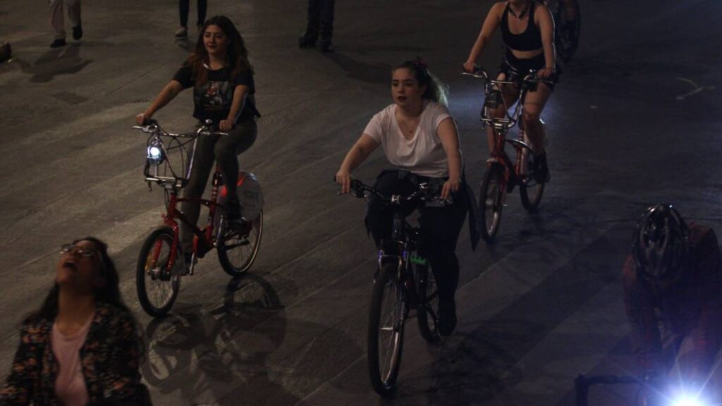 Para el Paseo Nocturno Primavera en CDMX te pueden prestar bici.