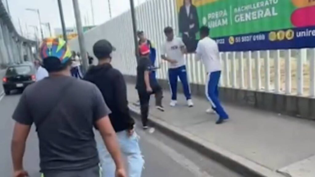 Alumnos pelean en Ciudad de México