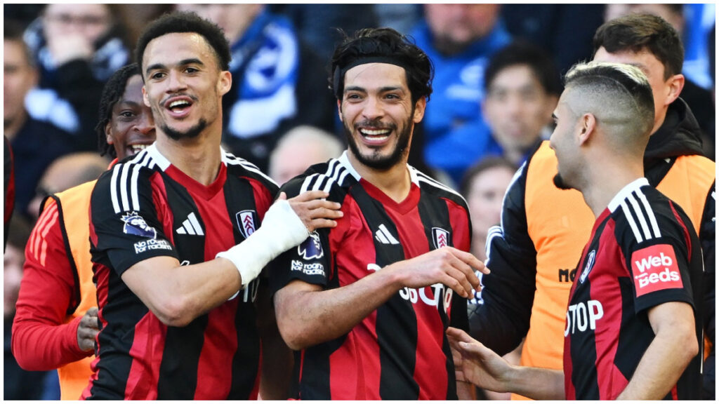 Raúl Jiménez rompe sequía y anota golazo en la Premier League