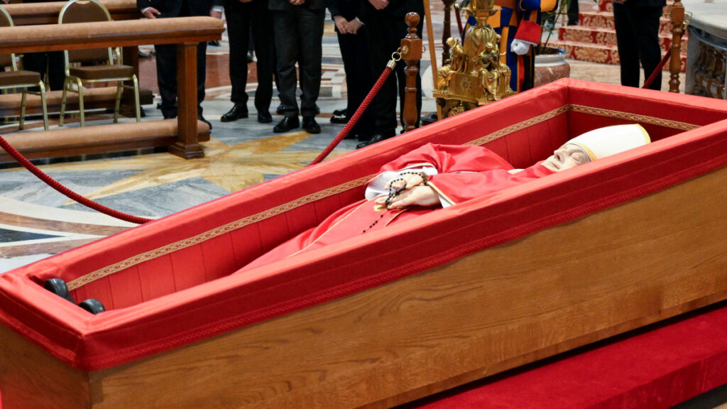 El adiós al Papa Francisco y el inicio del cónclave