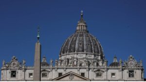 Papa León XIV nombra a mexicana para importante puesto en el Vaticano; es la primera mujer laica en ocupar cargo