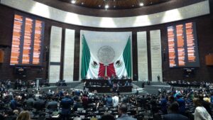 Cámara de Diputados aprueba leyenda con letras de oro: "475 años de la Universidad de México 1551-2026"