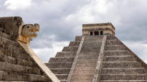 Así ayudan LiDAR y cámaras trampa chinas a conservar la historia de los mayas