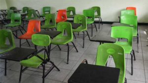 Estudiante denuncia acoso durante su graduación