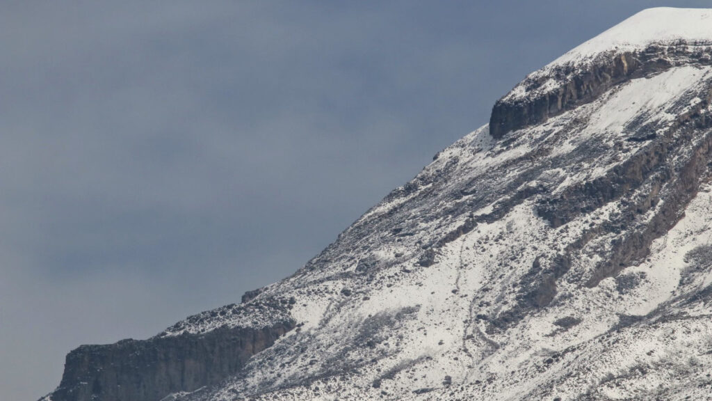 "Apenas sobreviven los glaciares mexicanos", alerta la UNAM