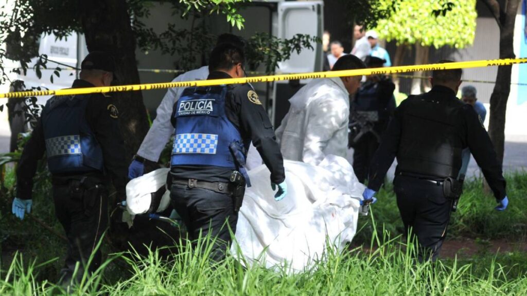 FGJCDMX investiga restos, busca a joven colombiano