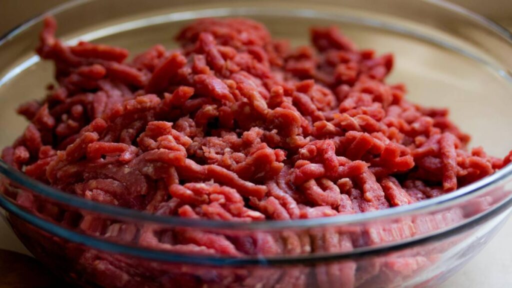 ¿Por qué la carne molida no debe picarse 2 veces?