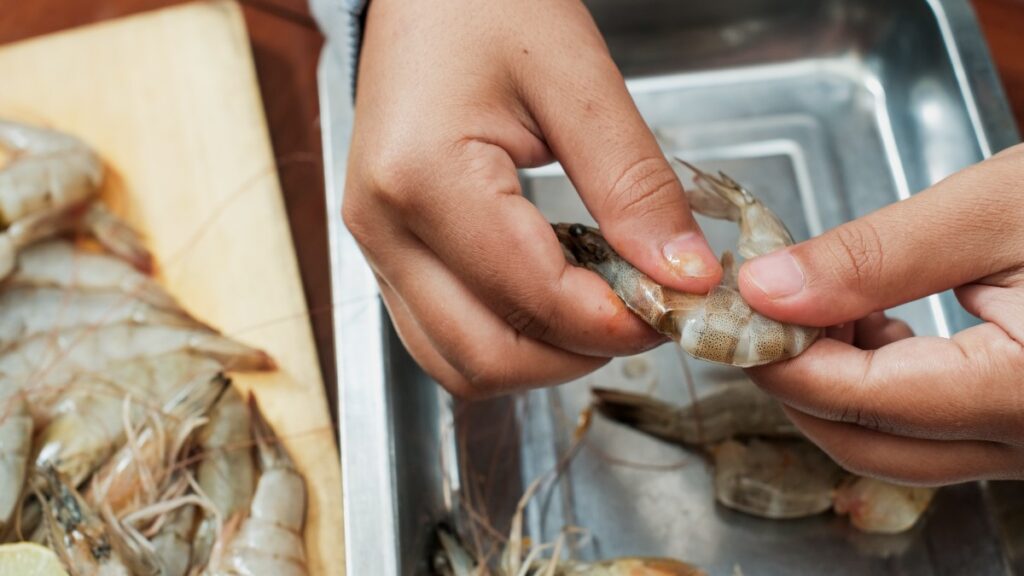 Limpiar Pelar Camarones