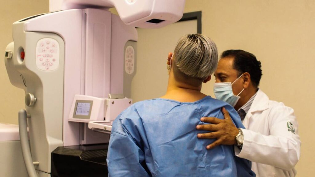 Llevarán unidades móviles de mastografía en Michoacán