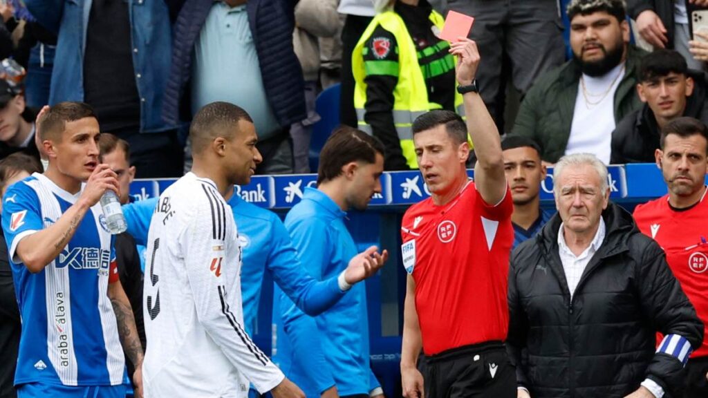 Real Madrid venció con complicaciones y por la mínima diferencia al Alavés gracias a un gol de Eduardo Camavinga.